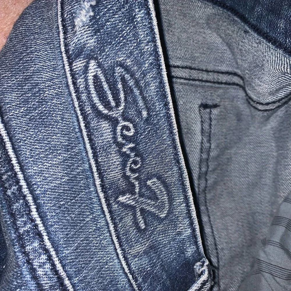 Seven7 Women Jeans distressed size 12 - Picture 6 of 9